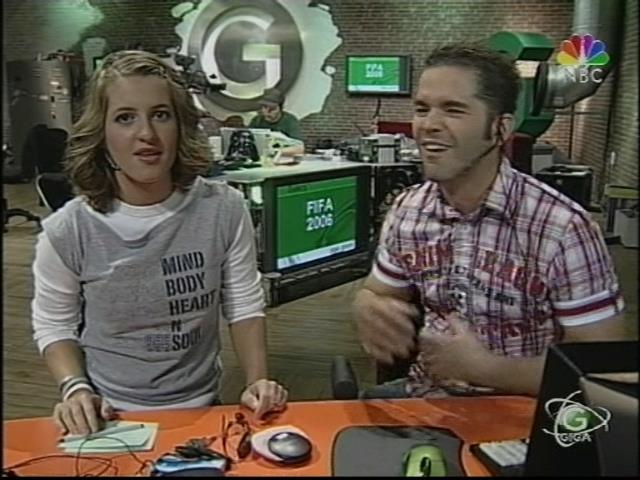 aj_giga050801_20.jpg