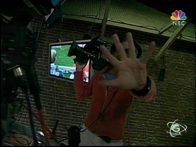 cg_giga050802_01.jpg