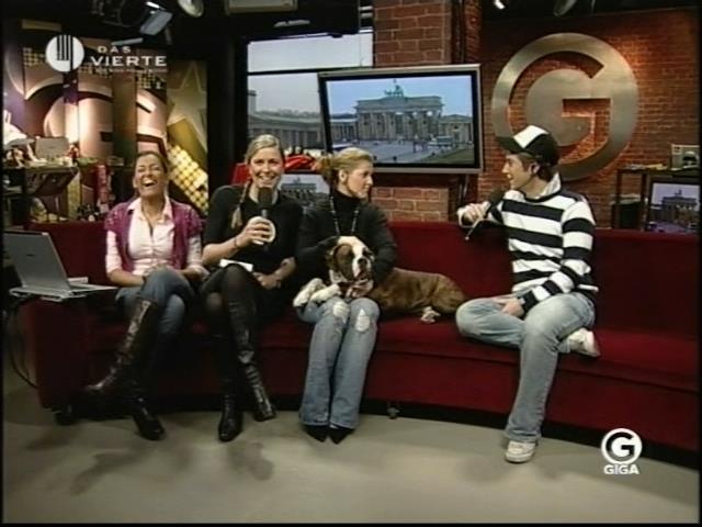 gg_giga060327_02.jpg