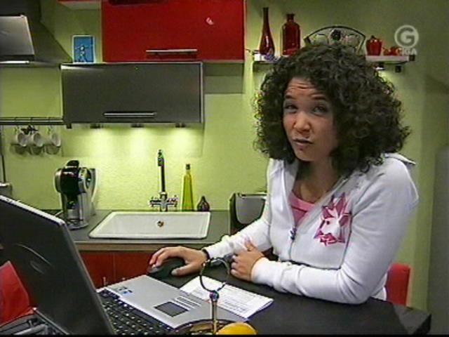 suevcaps_vio_giga_play_digital_home_04082006_411.jpg