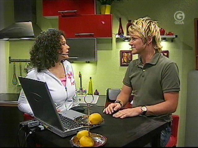 suevcaps_vio_giga_play_digital_home_04082006_568.jpg